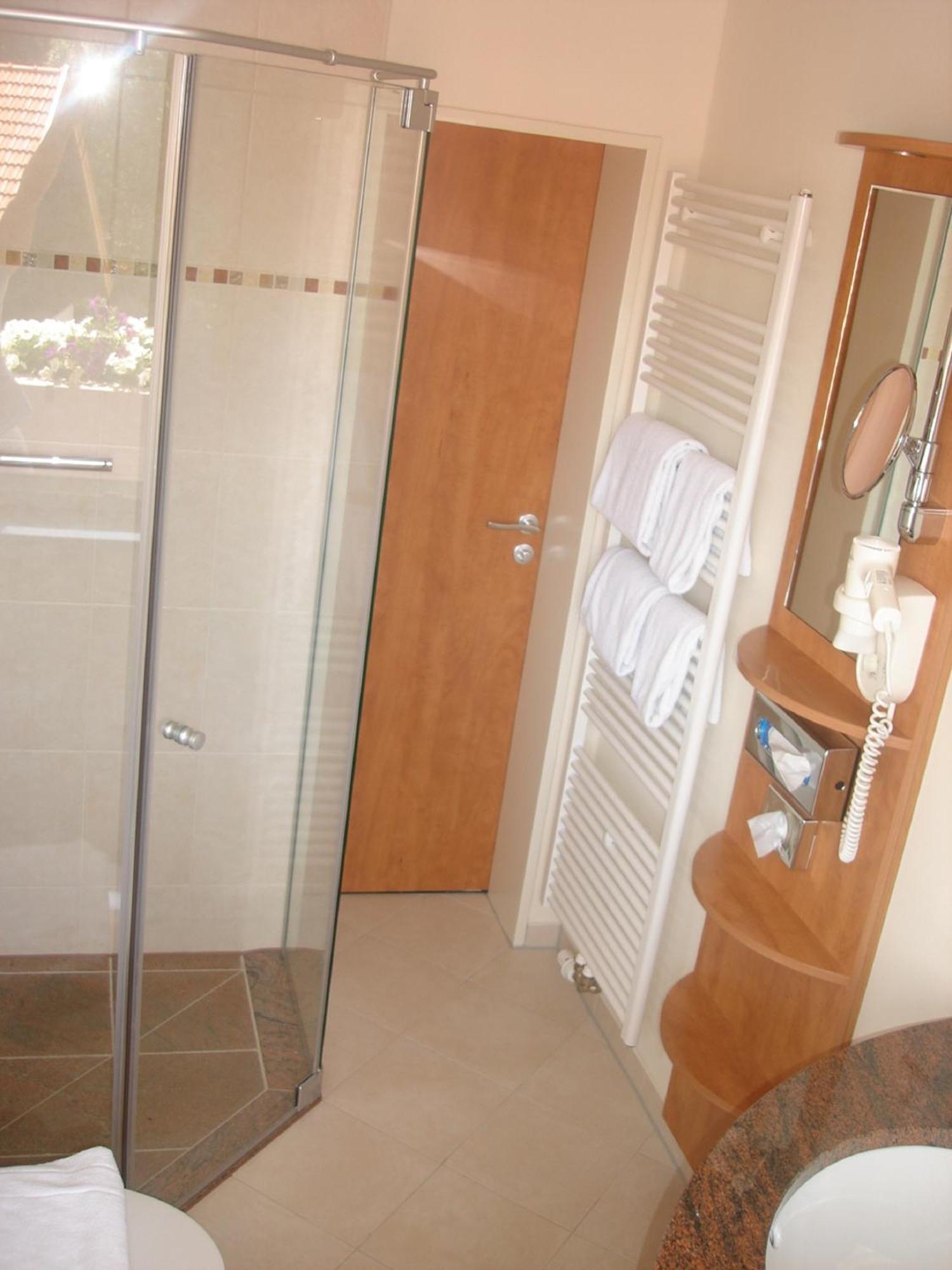 Hotel Gasthof Seefelder Hof Diessen am Ammersee Room photo